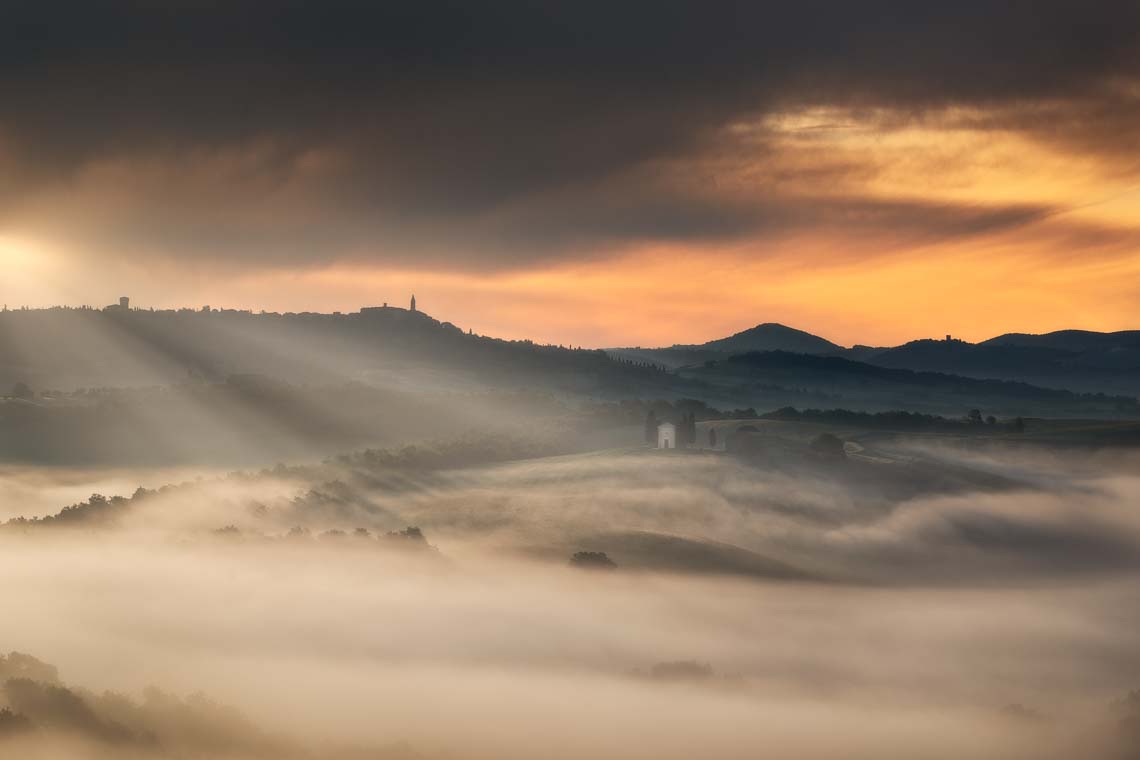 Val Orcia Toscana Nikon School Workshop Paesaggio Notturna Via Lattea Startrail 00006